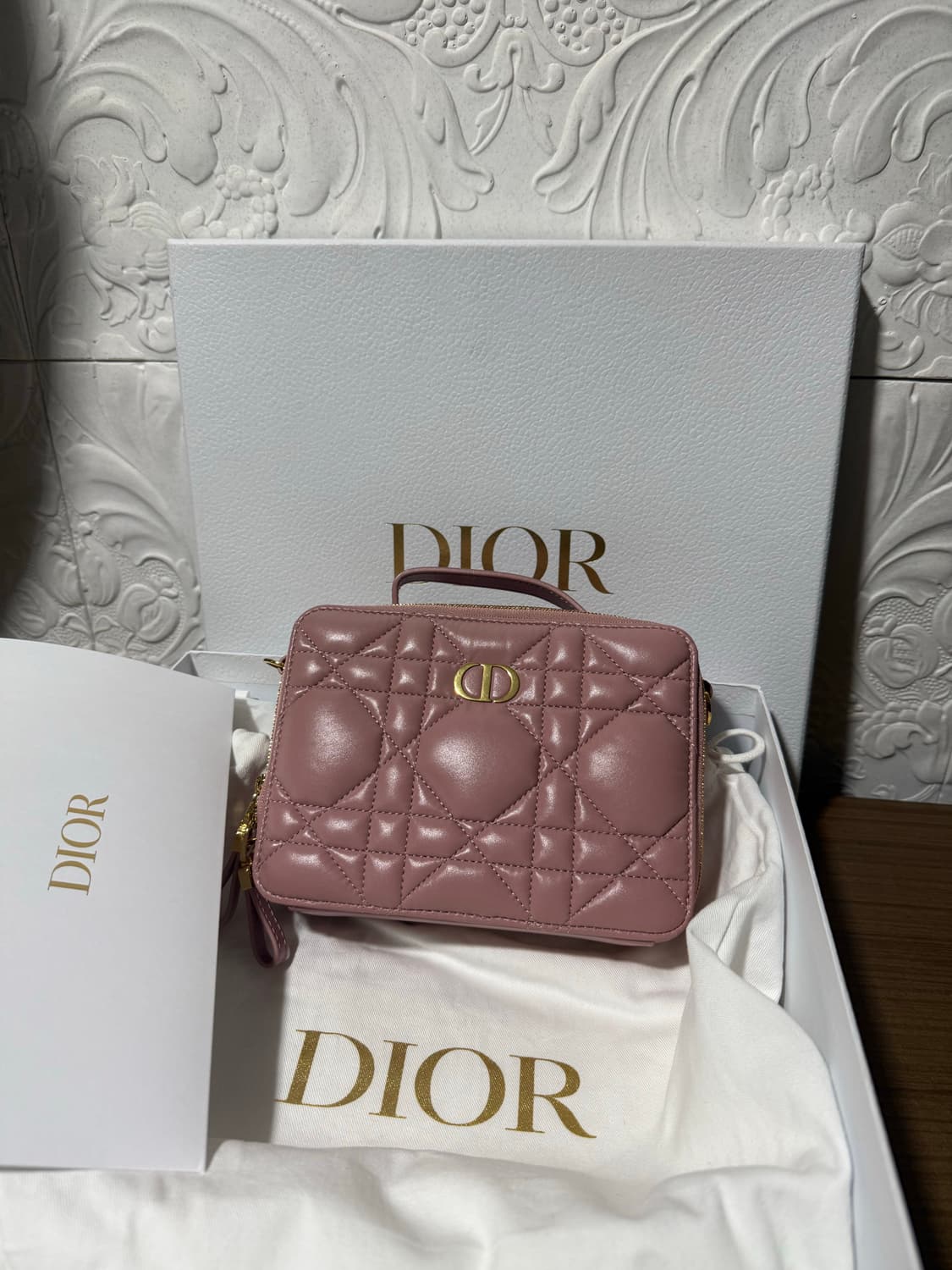 디올 카로 박스백 핑크 상품이미지2