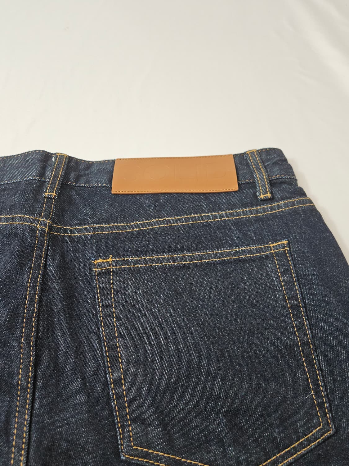 솔리드옴므 가죽패치 생지 데님팬츠 블랙 흑청 진 52 (정품) 상품이미지3