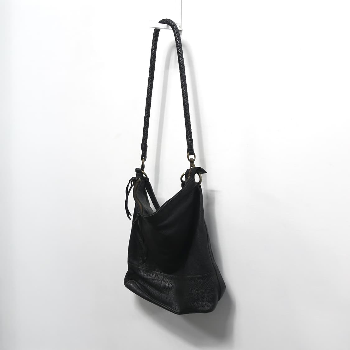 TIME 타임 카우레더 핸들 크로스 숄더백 상품이미지6