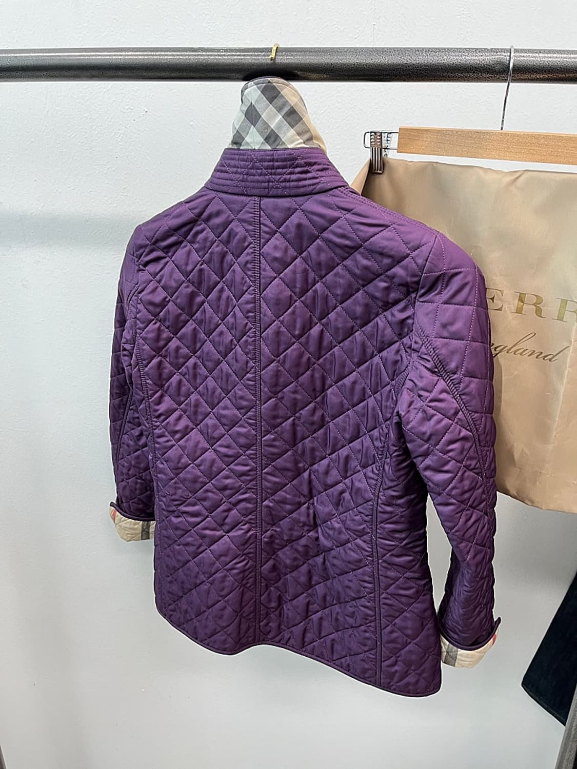 여) 버버리 퍼플 퀼팅자켓  상품이미지5