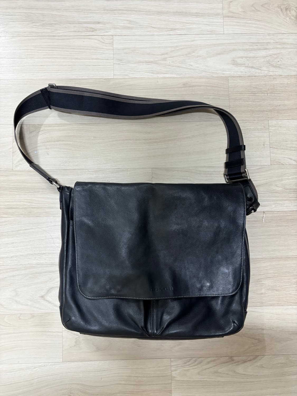 올드 코치 가죽 숄더백 상품이미지1