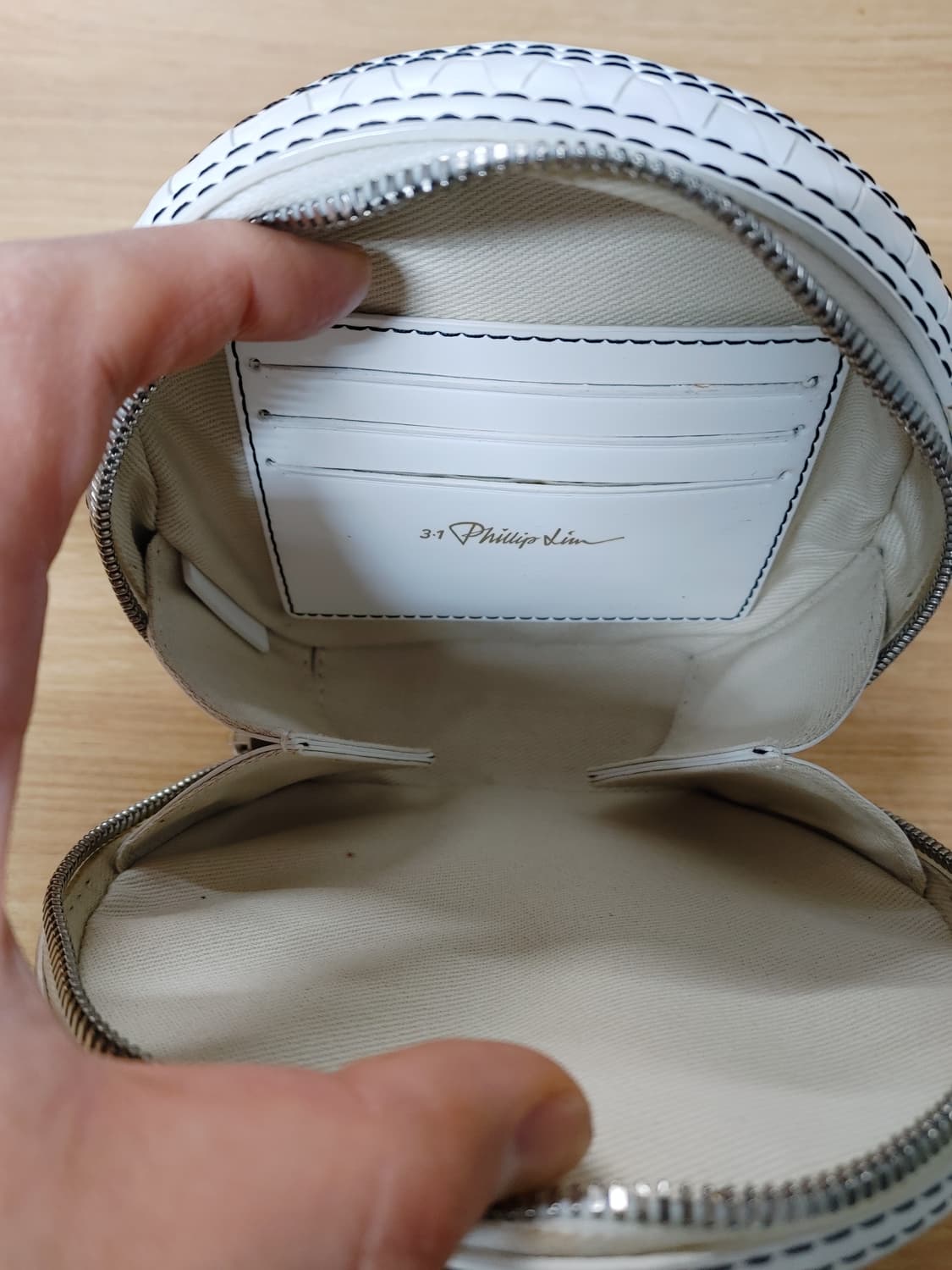 3.1 Philip Lim 필립 림 원형 손잡이가방 상품이미지8