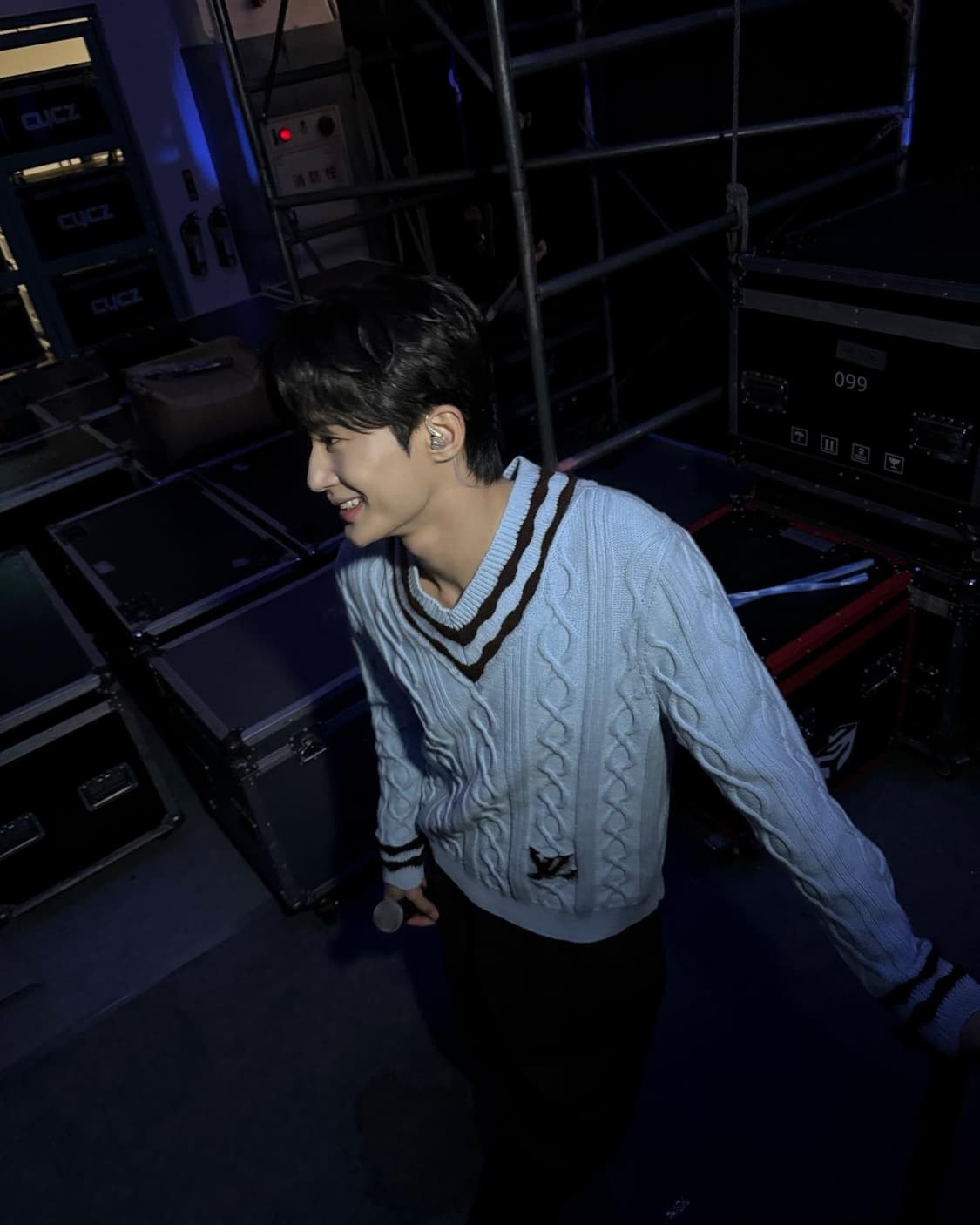 루이비통 24 S/S 타일러 케이블 니트 판매 합니다.  상품이미지10
