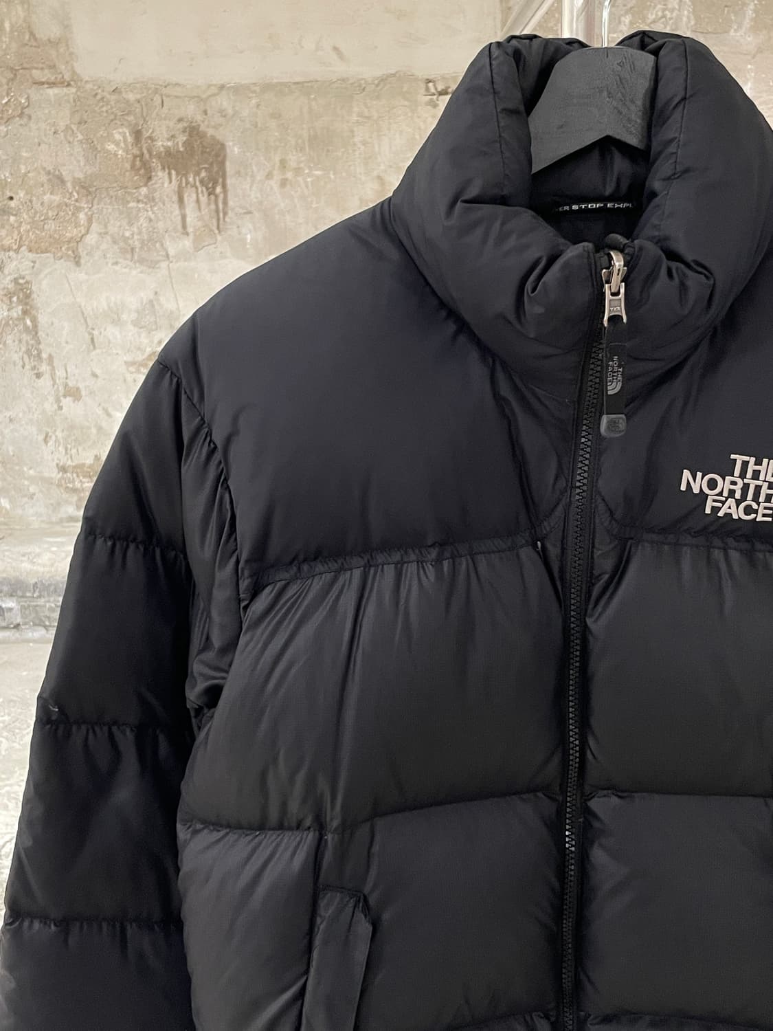 노스페이스 블랙 눕시 700 푸퍼 상품이미지2