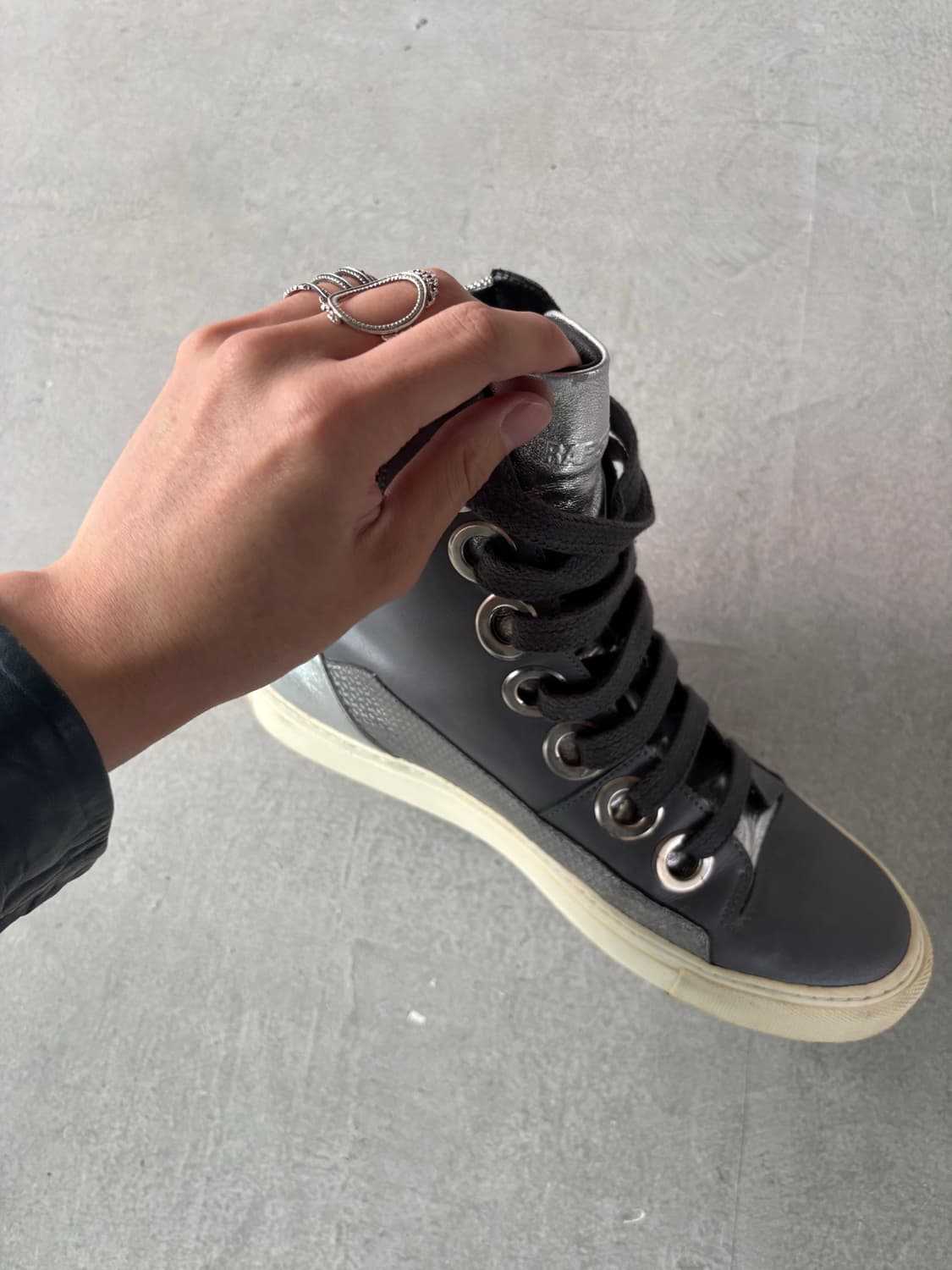 라프시몬스 콘트라스트 하이탑 상품이미지5