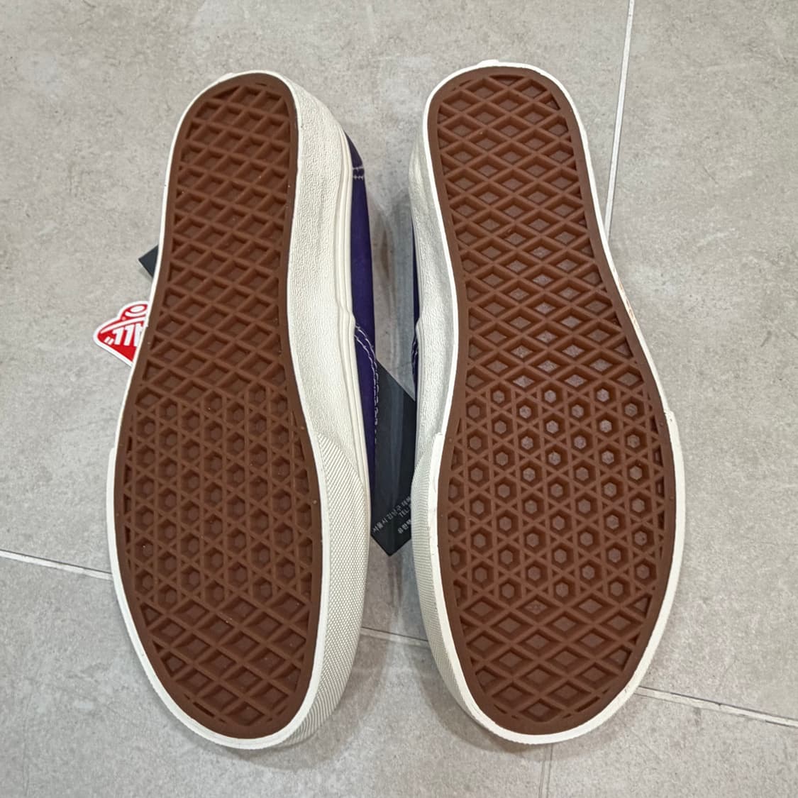 반스 UA 어센틱 옴브레 퍼플 화이트 VN0A5KRDZ1N 225 상품이미지5