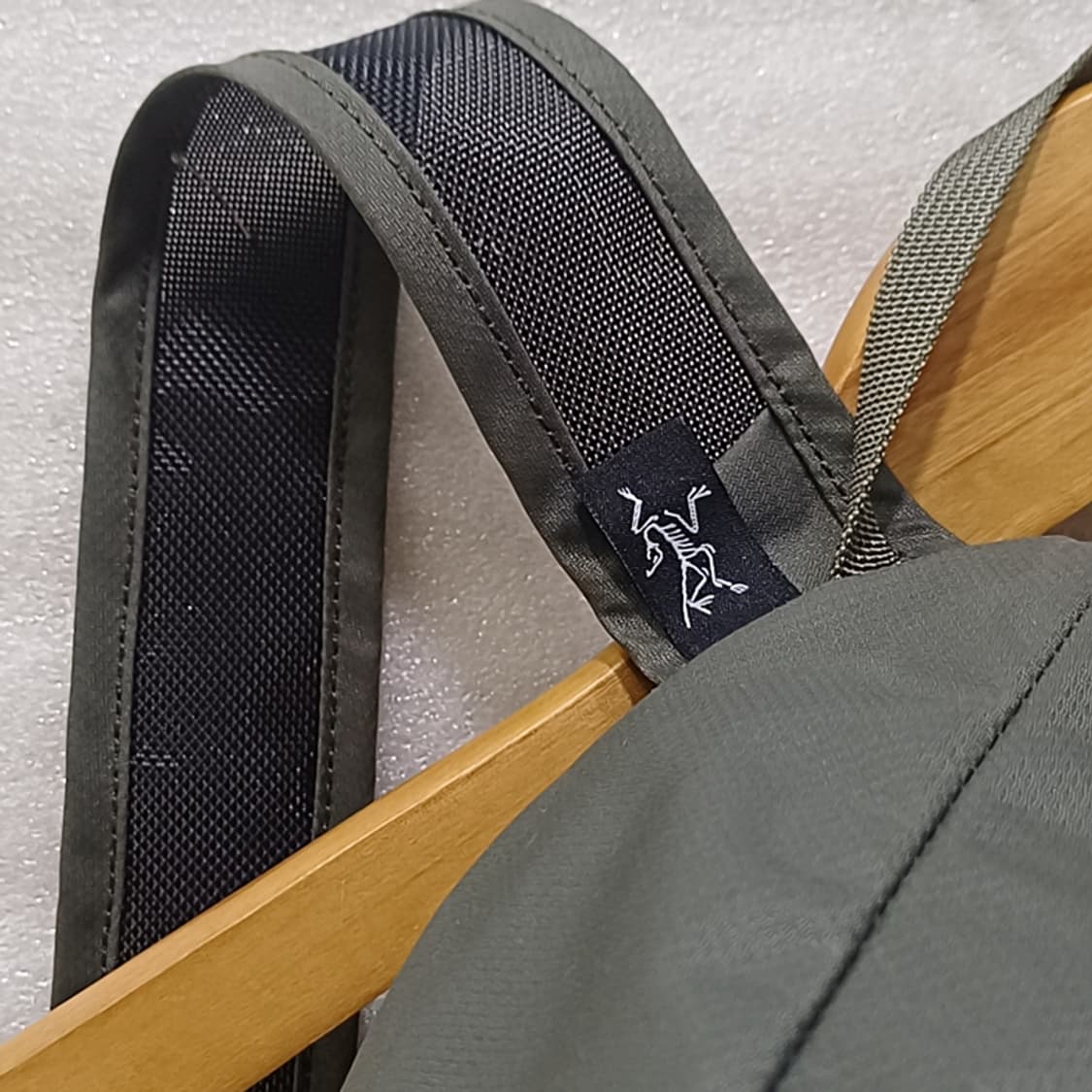 아크테릭스 헬리아드15 백팩 경량 데일리 가방 거의새것 사랑봉봉 상품이미지8