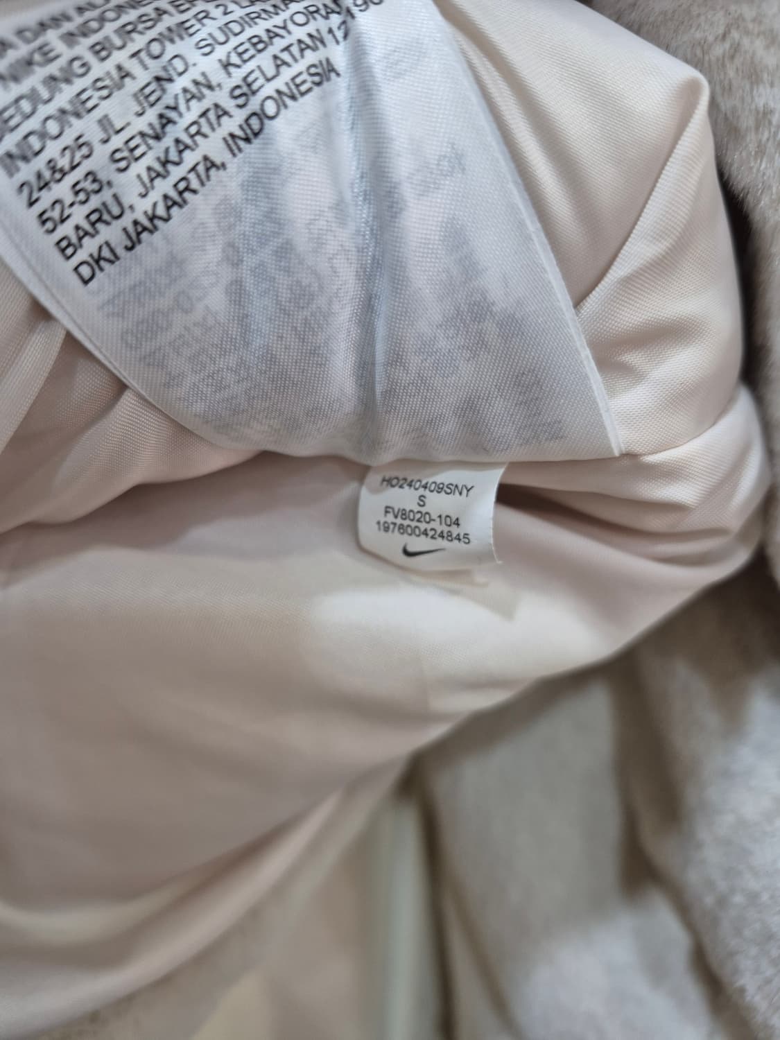 나이키 에센셜 루즈 프린트 인조퍼 재킷 FV8020-104 상품이미지9