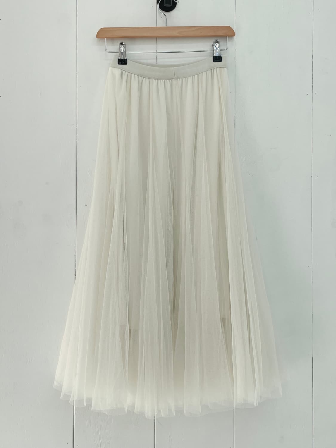 MILL & I 아이보리 플리츠 튤 롱 스커트 상품이미지3