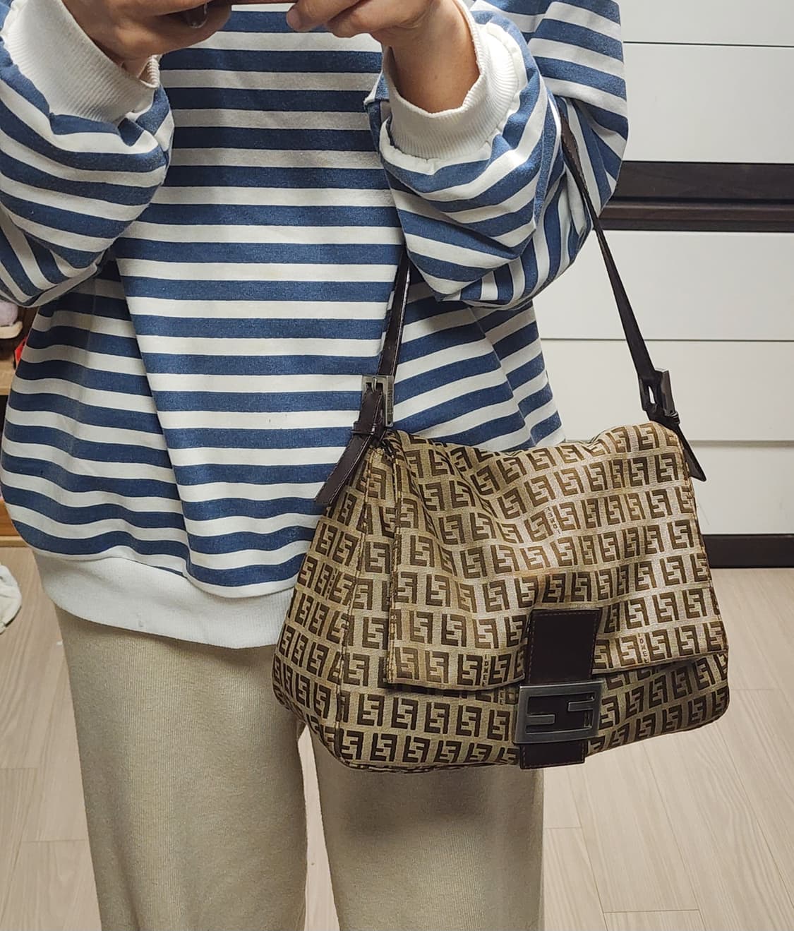 펜디 쥬카 빈티지 맘마백 상품이미지10