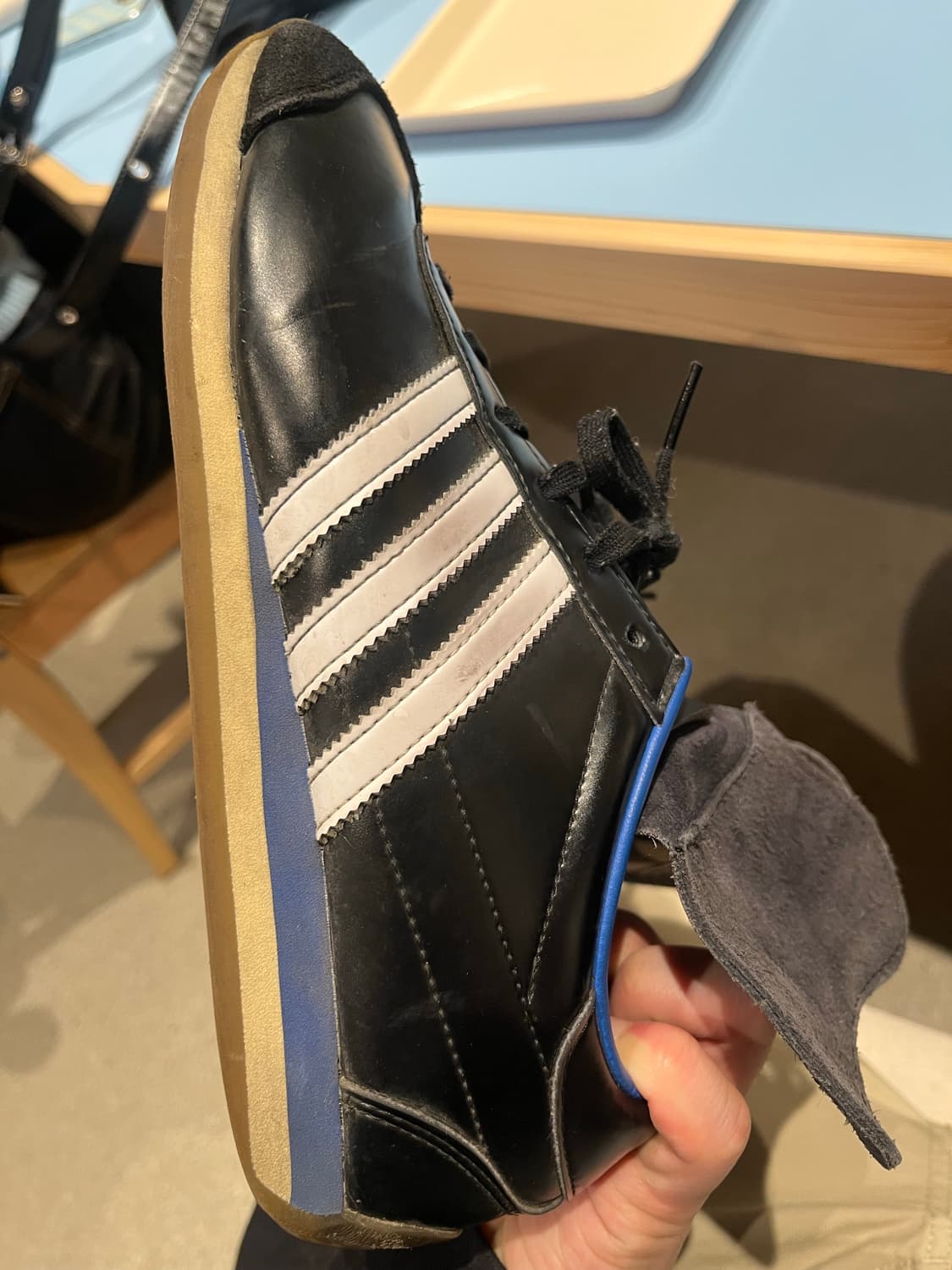 아디다스 예스아이씨 스니커즈 245 상품이미지4