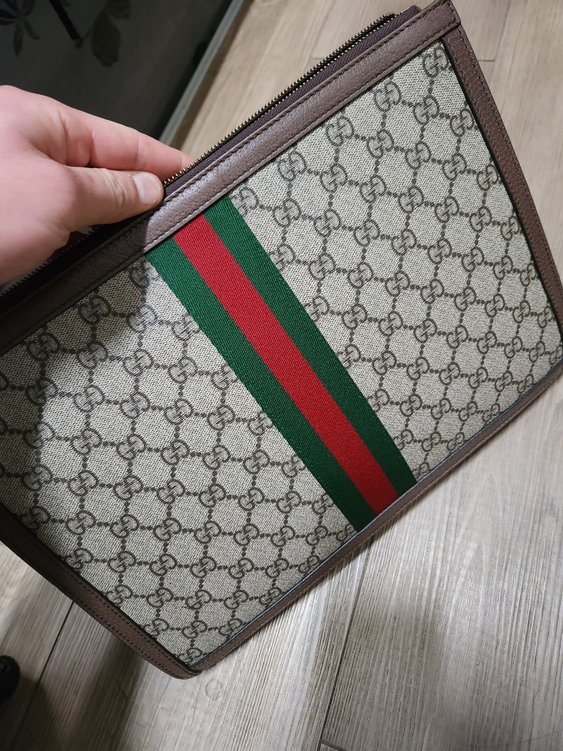 구찌 오피디아 GG 수프림 캔버스 포트폴리오 케이스 베이지 에보니 브라운 상품이미지2