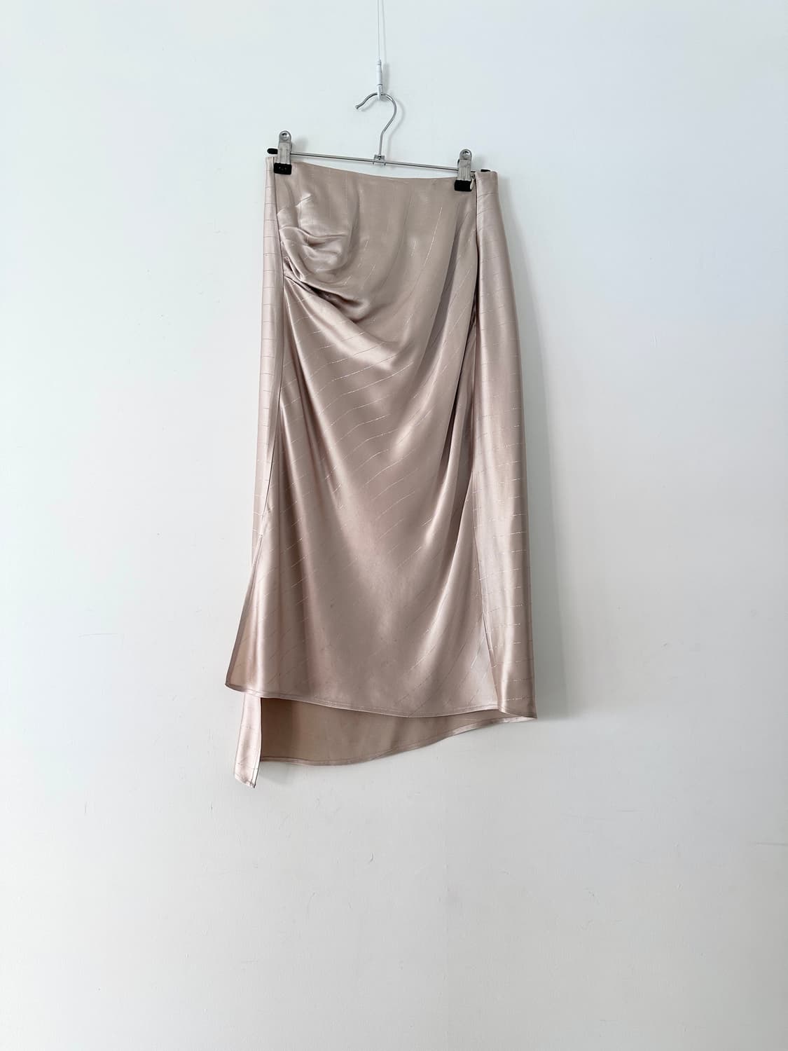 Glossy shirring nude skirt  상품이미지1