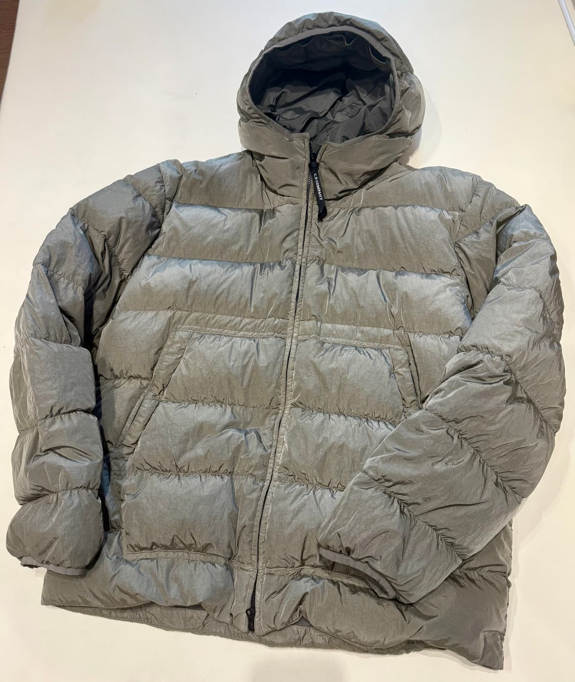 CP컴퍼니 크롬R 후드 패딩 XL 상품이미지1