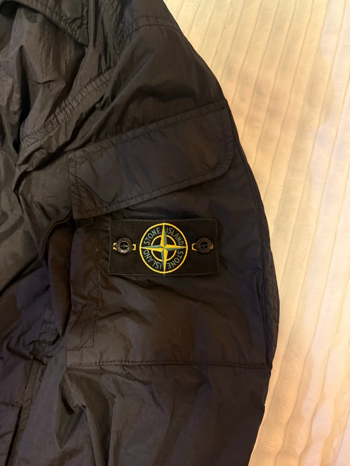 스톤아일랜드 크링클랩스 오버셔츠 바람막이 블랙L 상품이미지8