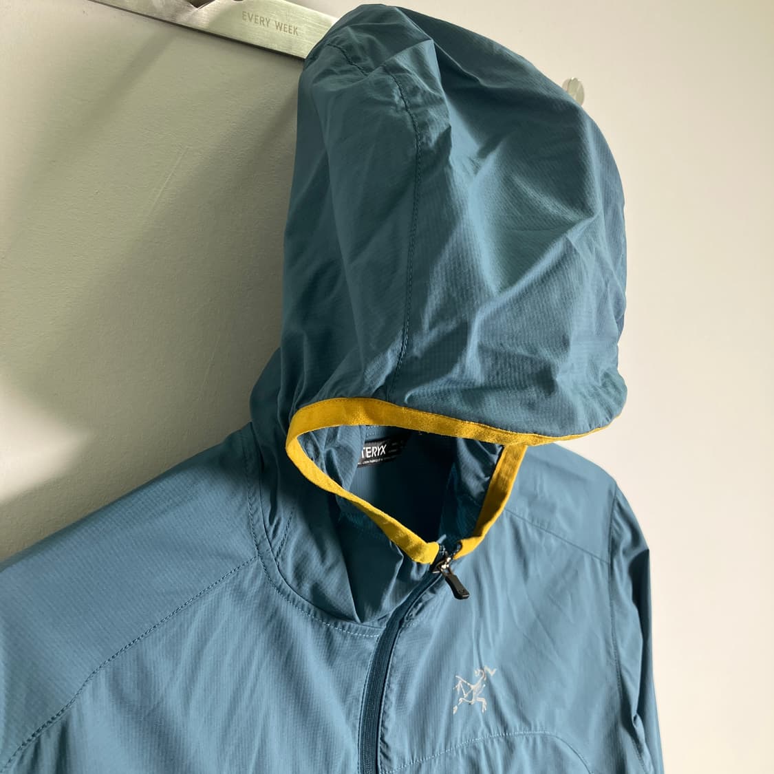 아크테릭스 인센도 후디 바람막이 XS 상품이미지5