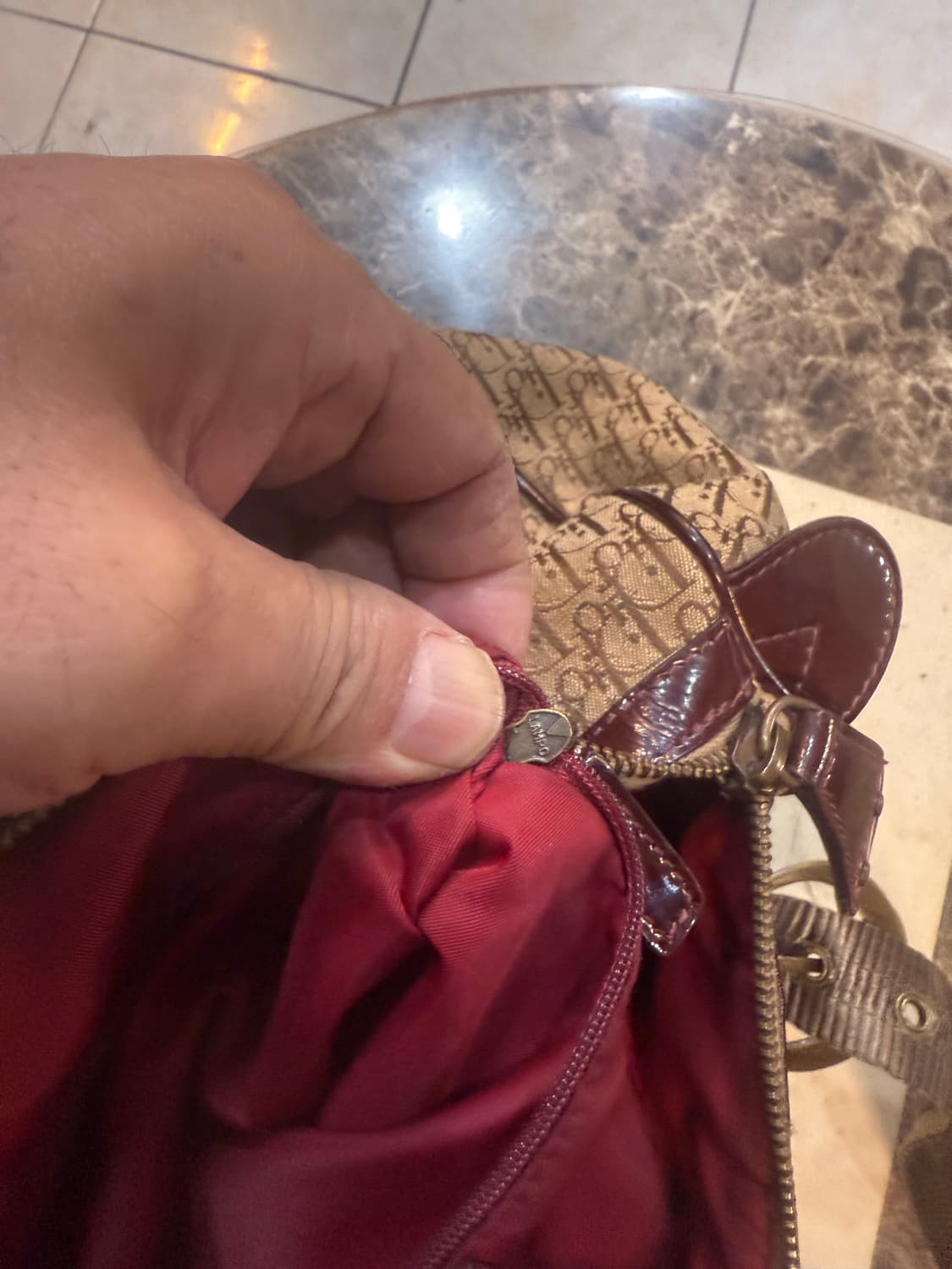 정품 디올 오빌리크 토트백 팝니다 상품이미지10