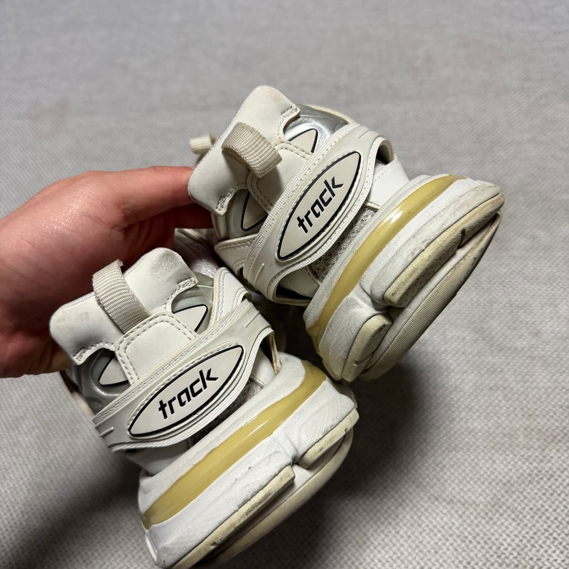 발렌시아가 트랙 스니커즈 40 상품이미지3