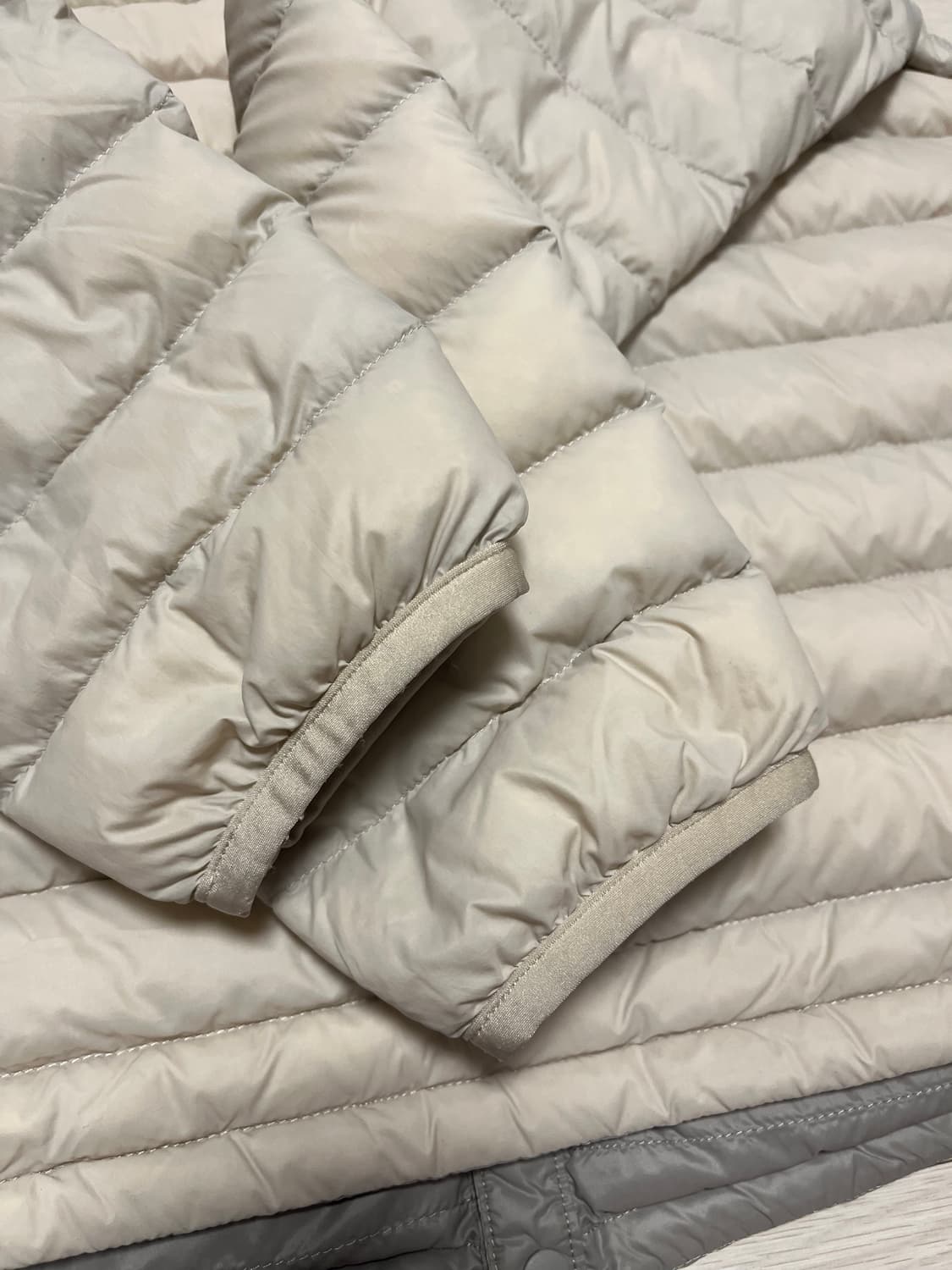 단톤 경량 패딩 구스 다운 베이지 44 상품이미지6