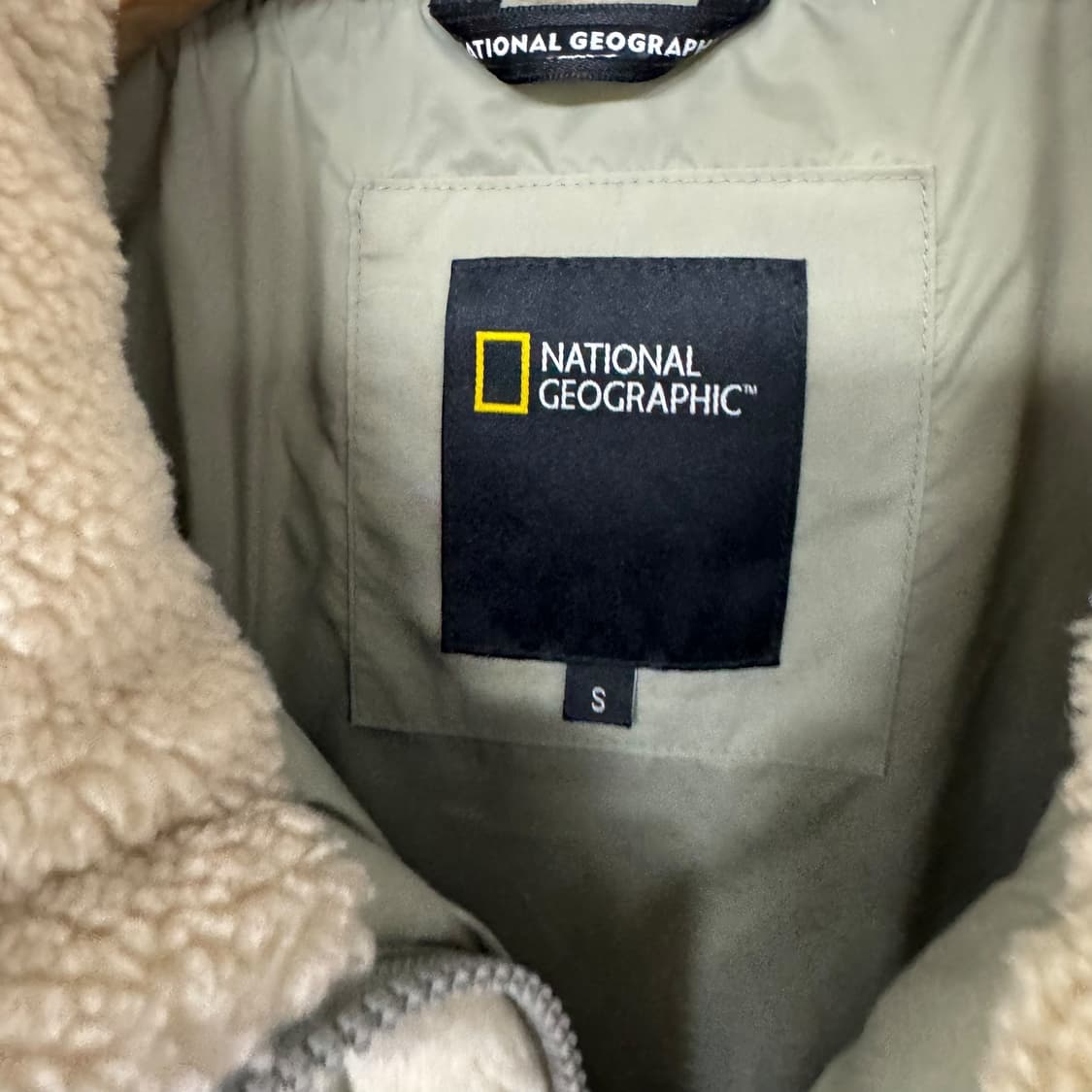 네셔널지오그래픽 와펜 다운패딩 상품이미지4