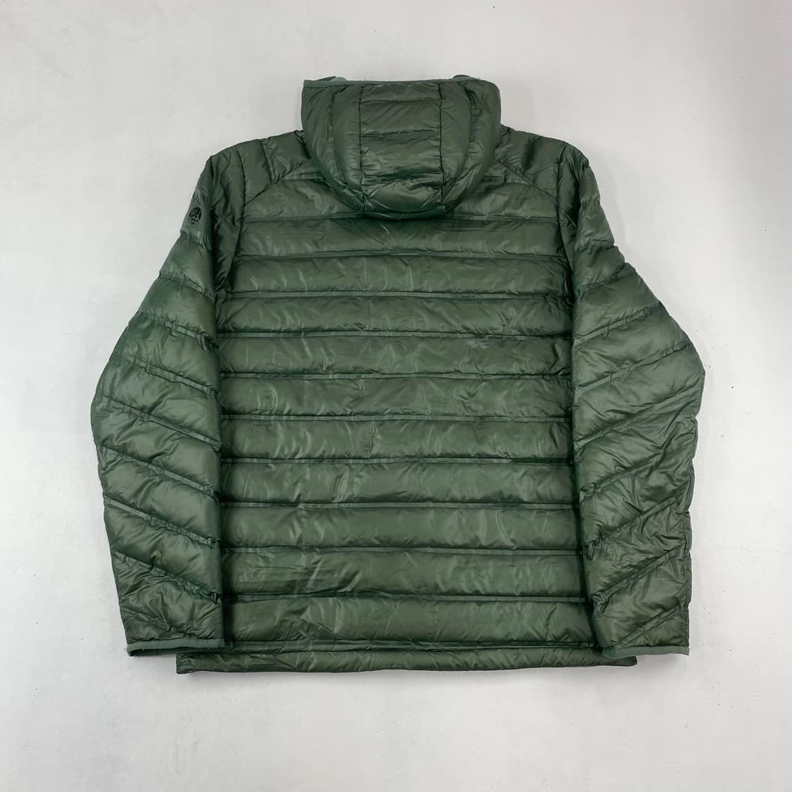 마운틴하드웨어 라이트 그린 다운 경량 패딩 (100) 상품이미지2