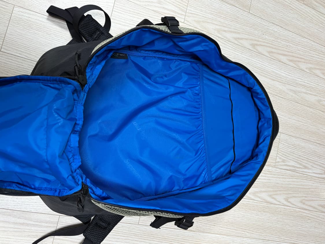 슈프림 백팩 블루 23FW 상품이미지7