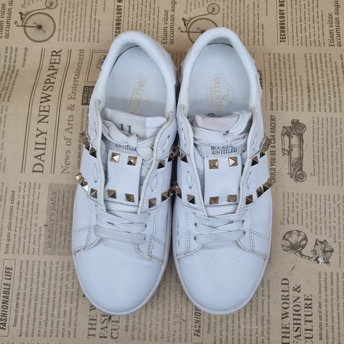 정품 발렌티노 락스터드언타이틀 운동화 250 상품이미지2