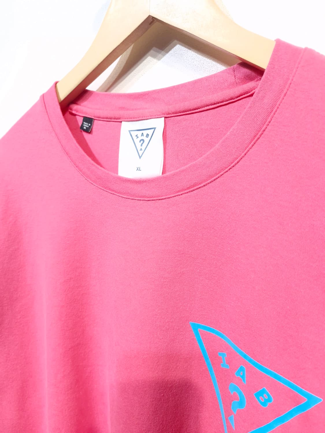 아이앱스튜디오x게스 반팔티셔츠(XL) 상품이미지3