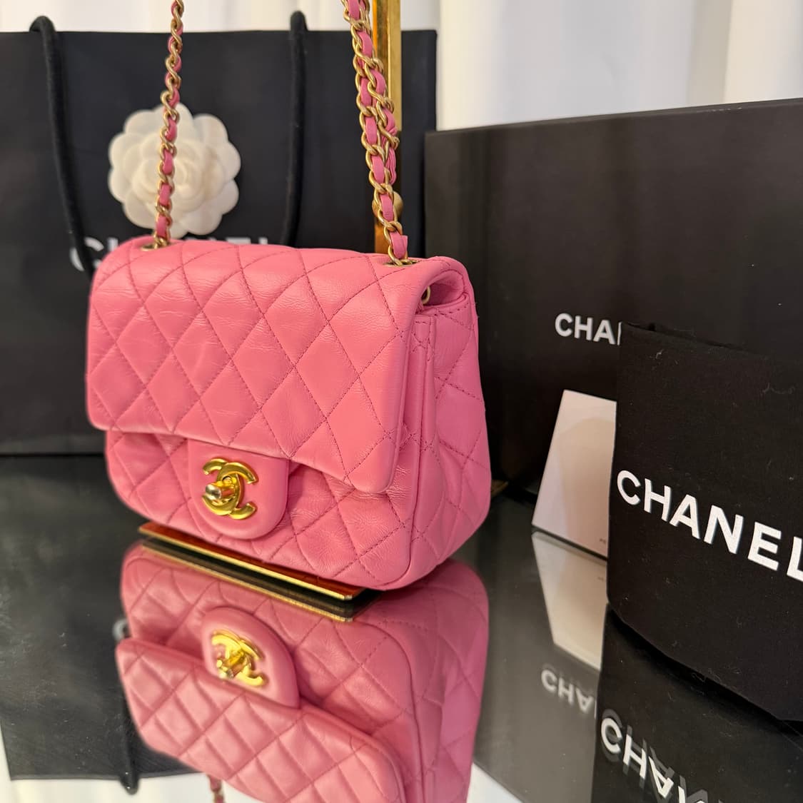 샤넬 골든볼 쁘띠삭 플랩 크로스백 상품이미지5