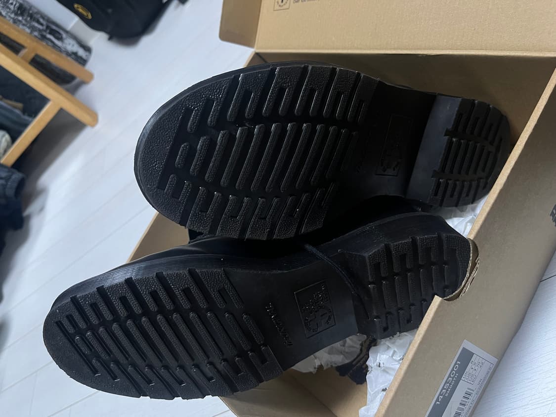 닥터마틴 1460 모노 스무스(1435001) 260 사이즈 상품이미지9