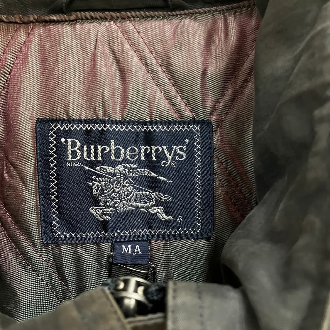 버버리 다크 그레이 나일론 필드 자켓 M 상품이미지2