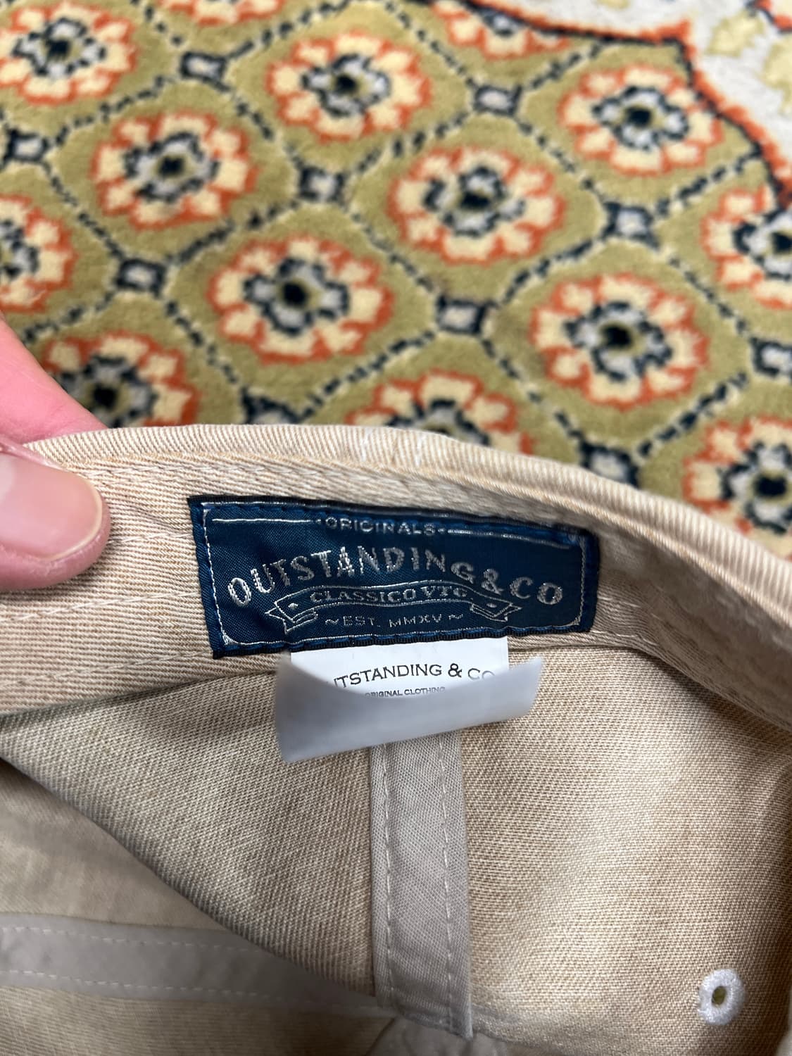 [FREE] 아웃스탠딩 로고 피그먼트 볼캡 아이보리 상품이미지4