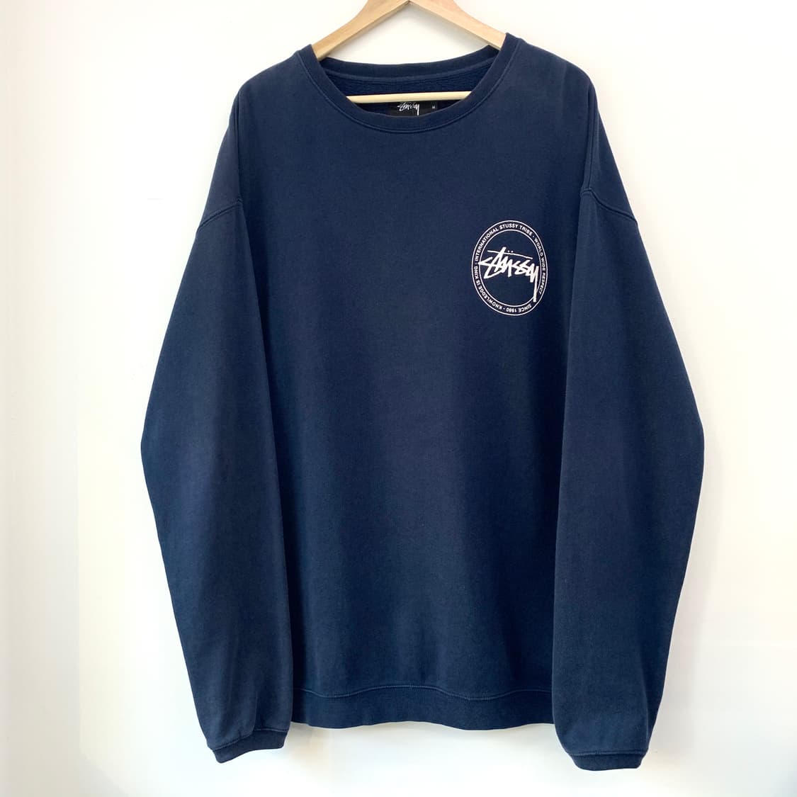 스투시 인터네셔널 트라이브 오버사이즈 네이비 맨투맨 상품이미지4