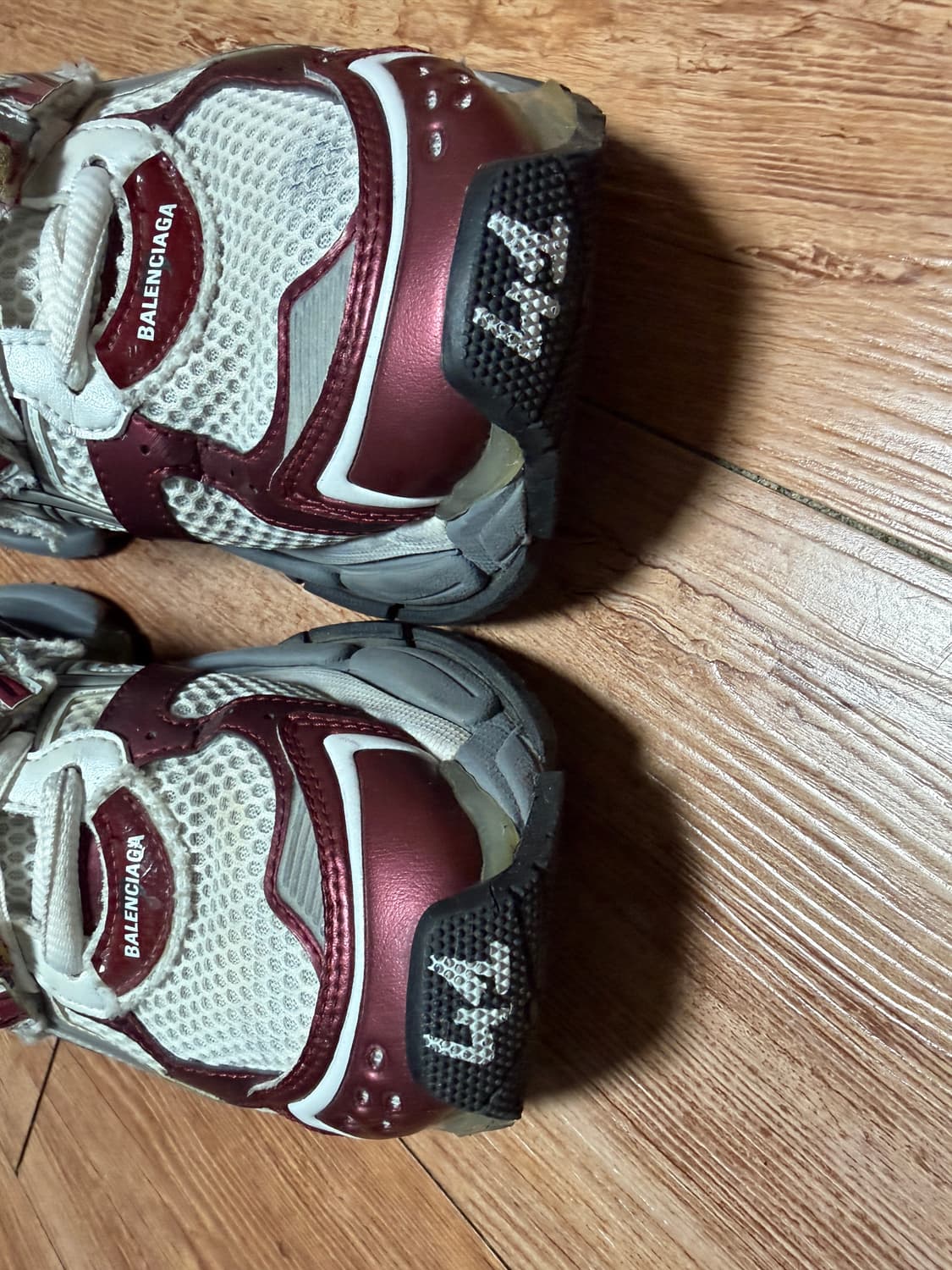 발렌시아가 뉴러너 버건디 41 상품이미지3