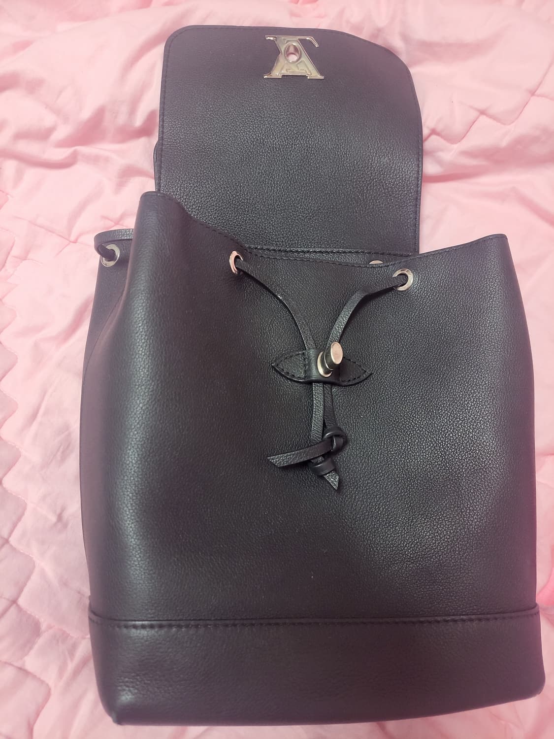 정품)급처상태좋음!루이비통 락미 백팩 소시 윤아 가방 공홈가 387만원 상품이미지5