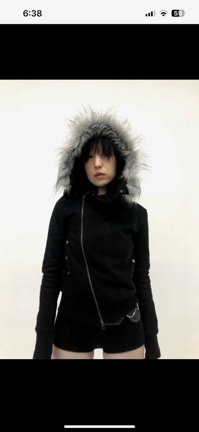 beg beg beg UNBALANCED FUR HOODIE 상품이미지1