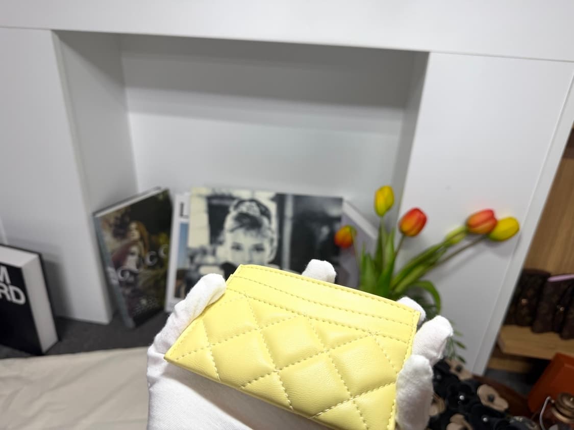샤넬뷰티 램스킨 카드지갑 옐로우 풀박스 상품이미지7