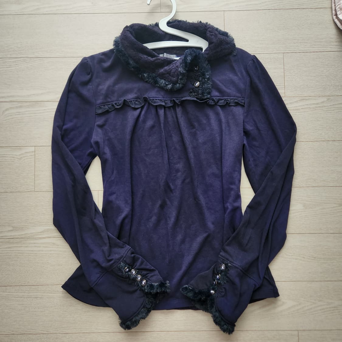 엑시즈팜 고스로리 고스펑크 갸루 퍼 장식 네이비 블라우스 상품이미지1