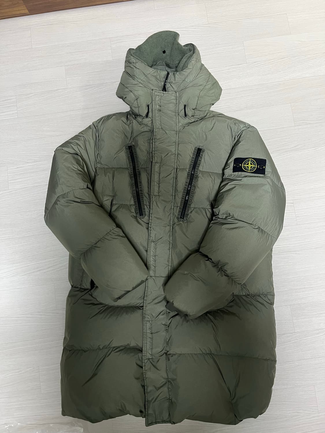 XL) 21FW 스톤아일랜드 크링클랩스 롱패딩 카키 상품이미지1