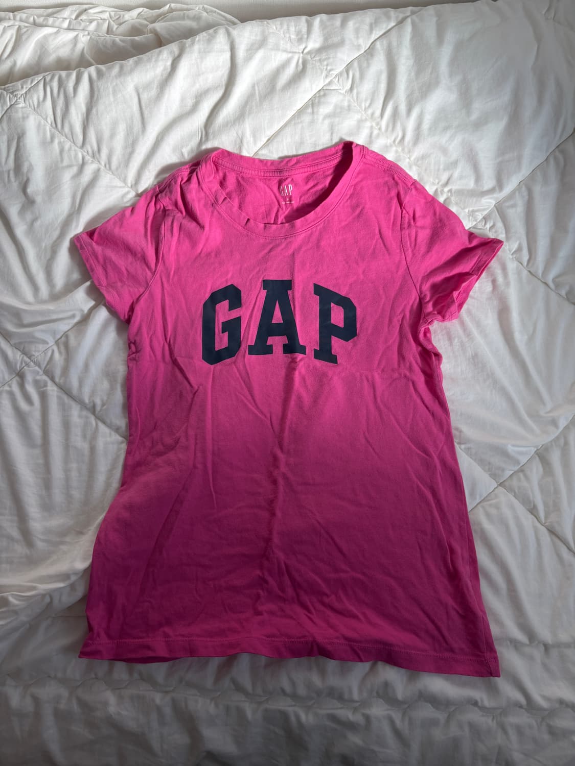 GAP 갭 핫핑크 티서츠 상품이미지1