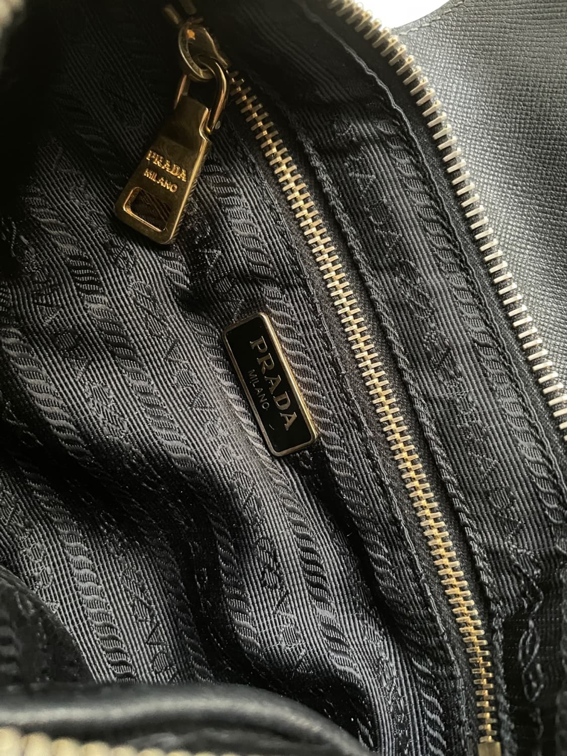 프라다 리나일론 사피아노 크로스백 상품이미지5