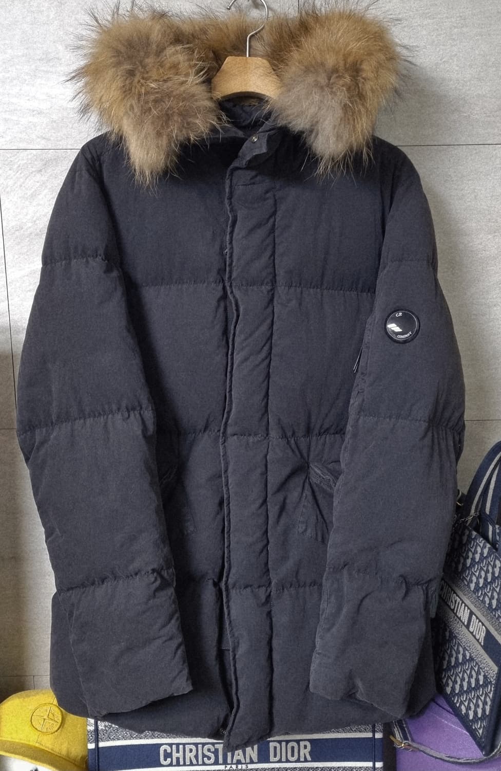 정품) CP컴퍼니 라쿤퍼 패딩  상품이미지1