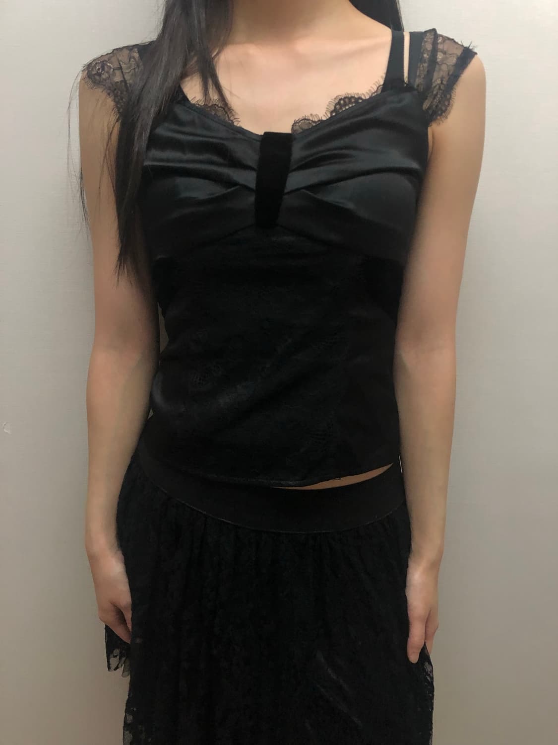 빈티지 블랙 레이스 셔링 탑 상품이미지3