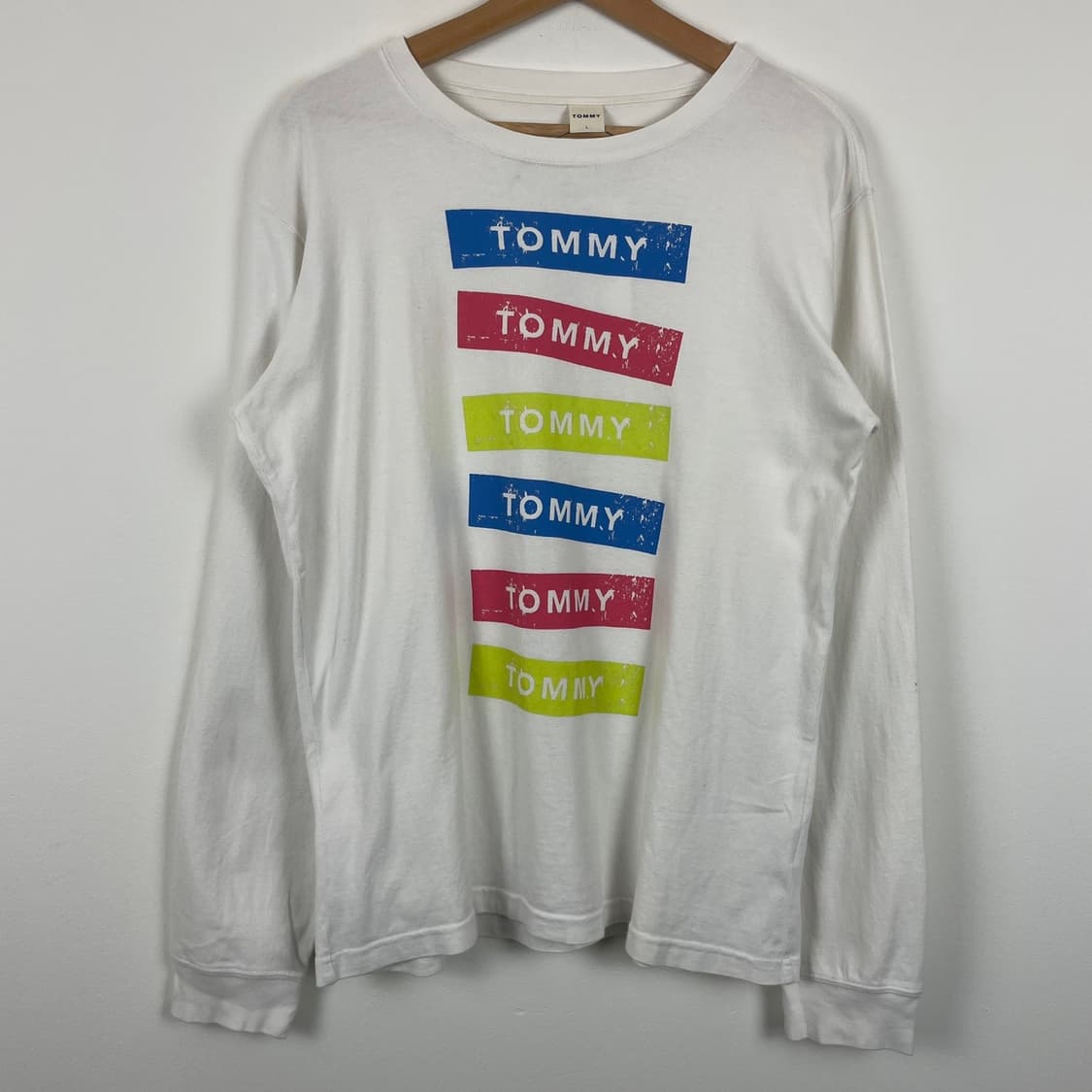 타미 힐피거 스탬프 로고 롱슬리브 티셔츠 상품이미지1
