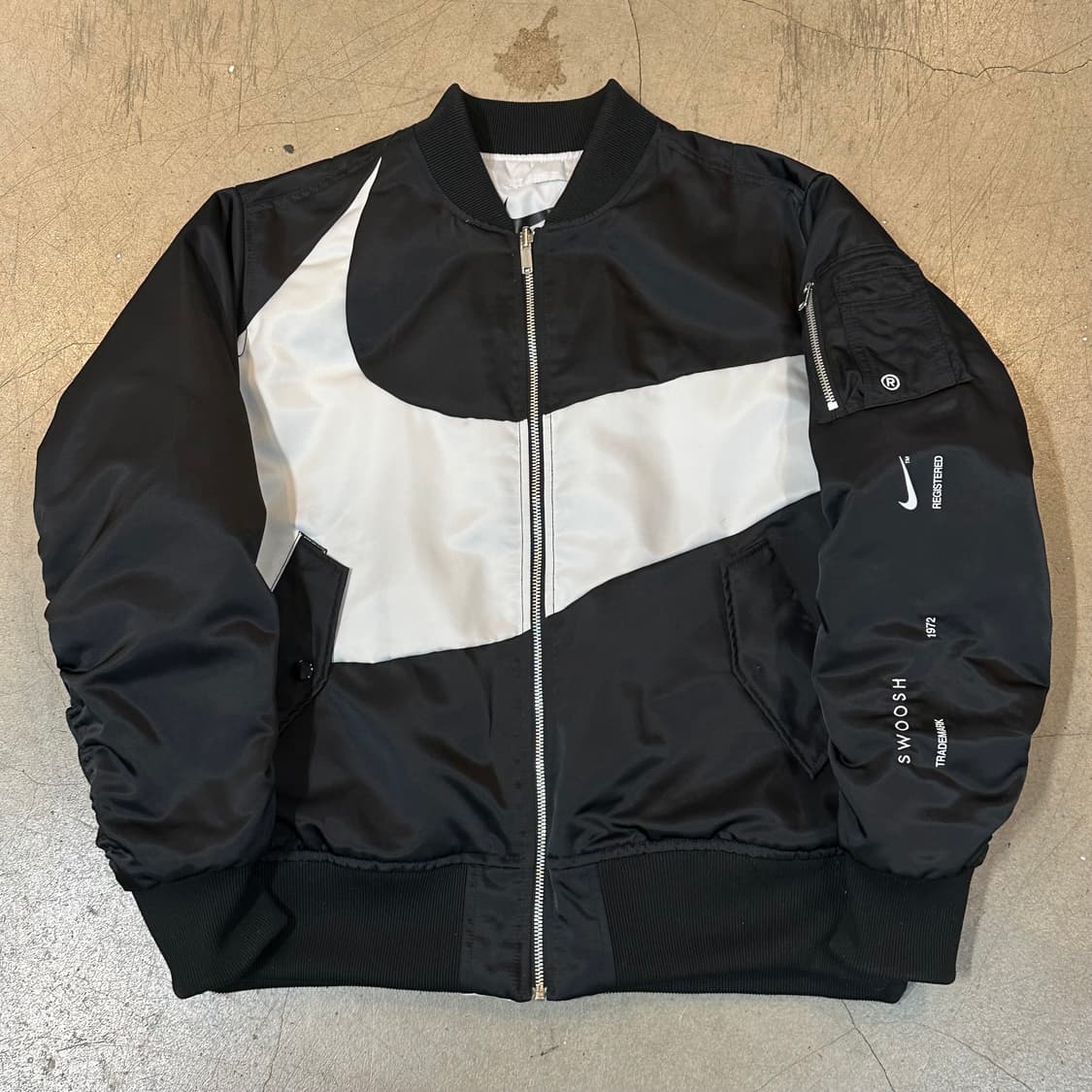 XL 나이키 빅스우시 리버시블 봄버자켓 상품이미지2