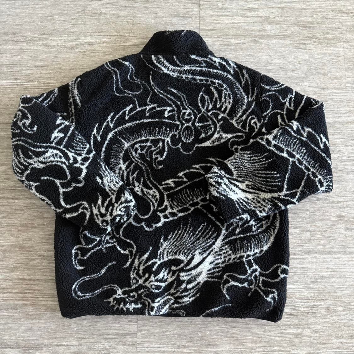 스투시 드래곤 패턴 플리스 자켓 블랙 상품이미지4