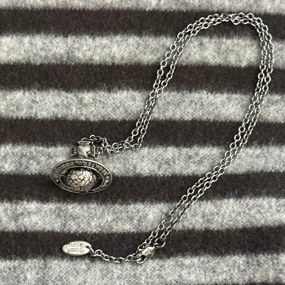 비비안웨스트우드 오알비 고딕 팬던트 목걸이 상품이미지3