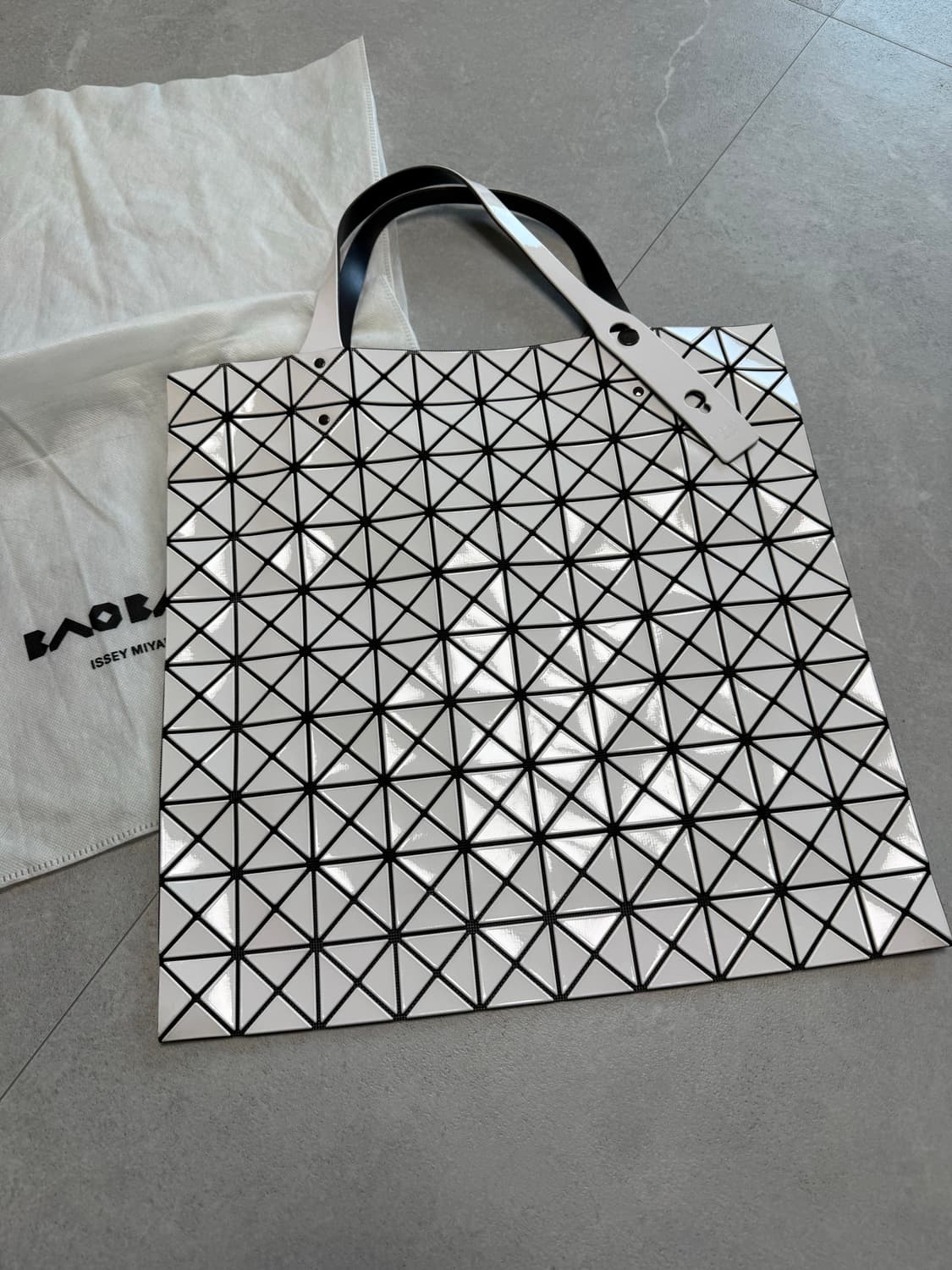 바오바오 이세이미야케 프리즘 토트백 상품이미지1