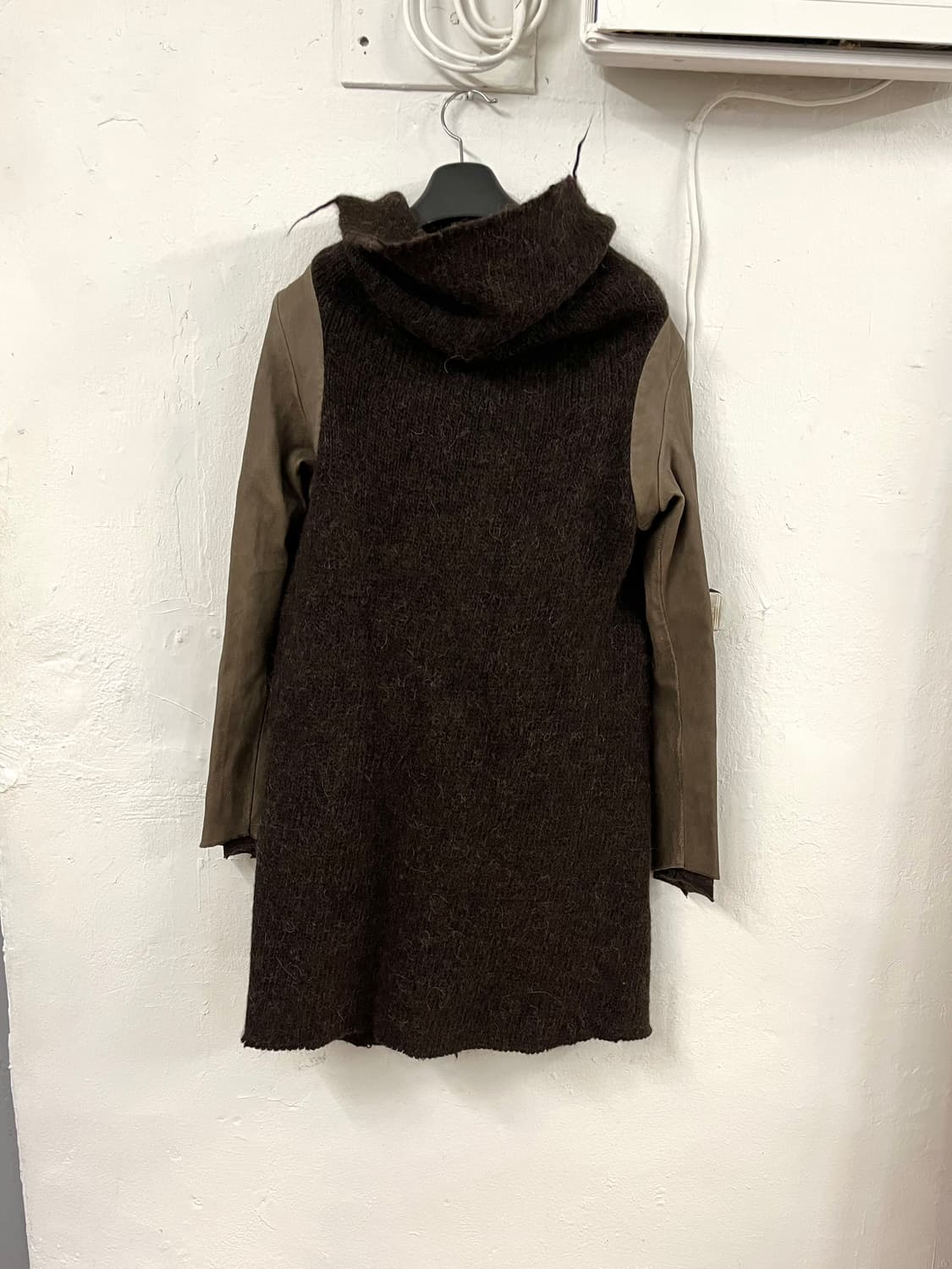 아이작 세럼 드레이프 알파카울 레더 드레스 상품이미지8