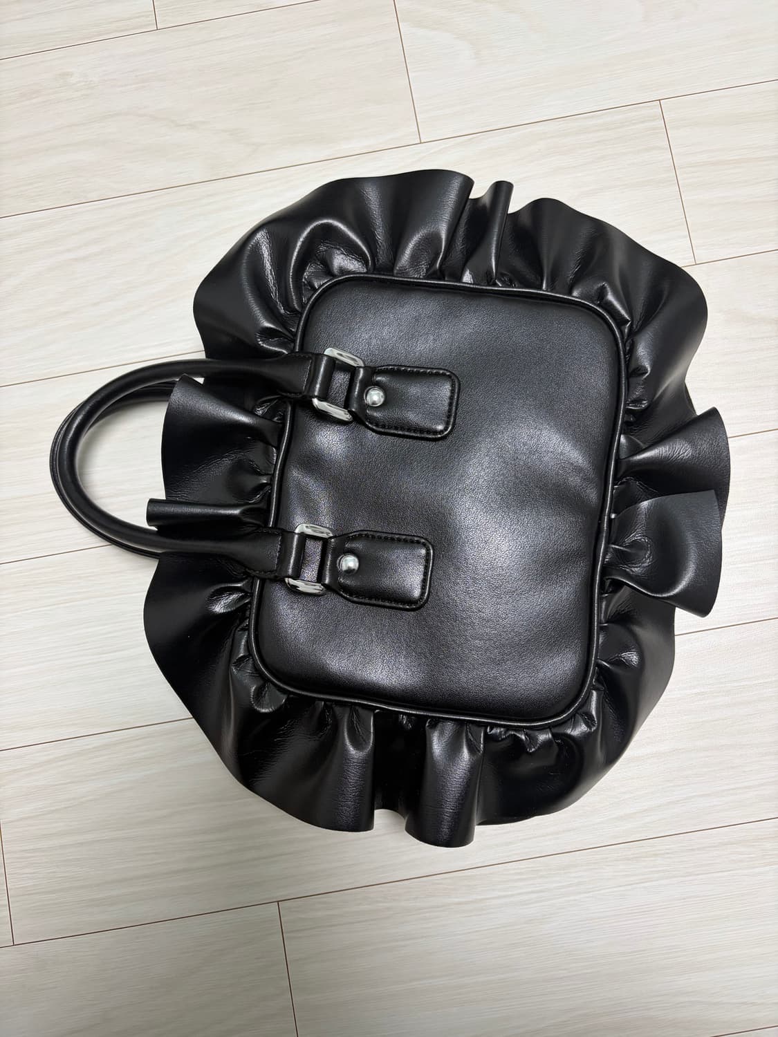 꼼데가르송 걸 프릴백 상품이미지3